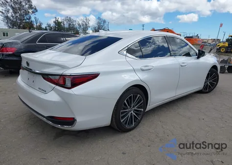 2024 Lexus Es 300H z USA, uszkodzony, nr VIN 58ADA1C14RU053612